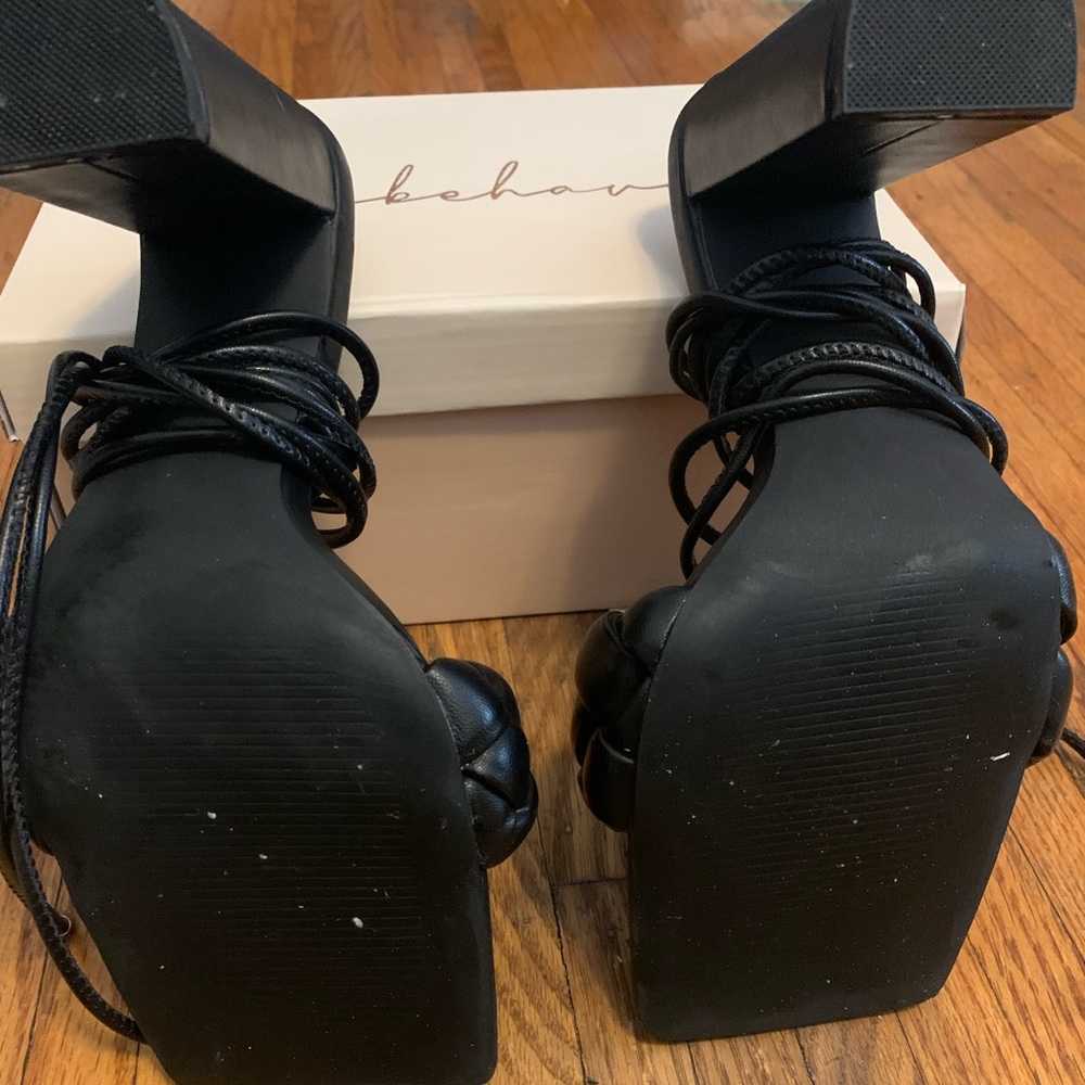 Ladies Comfy Block Heels, Worn Once! - image 3